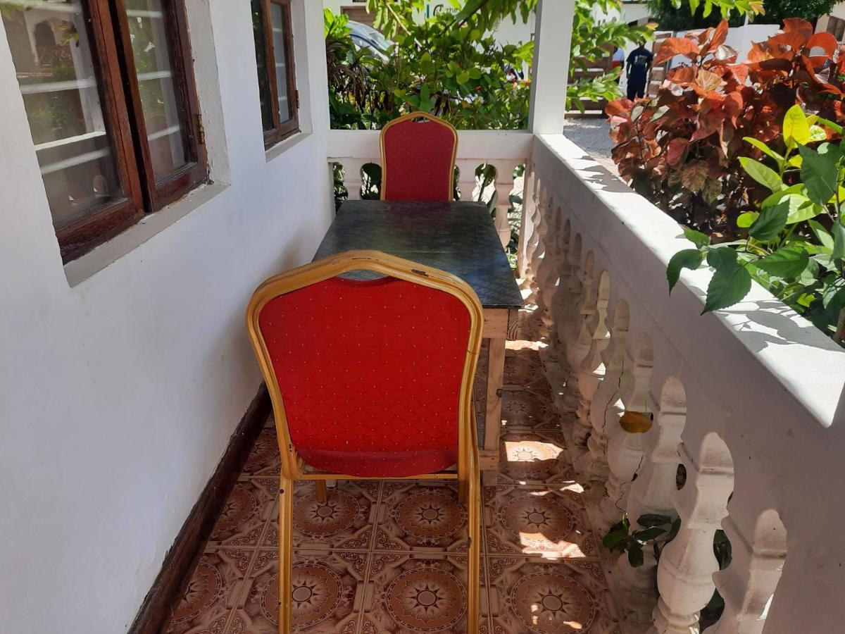 Bed and Breakfast Ames Нунгві Номер фото